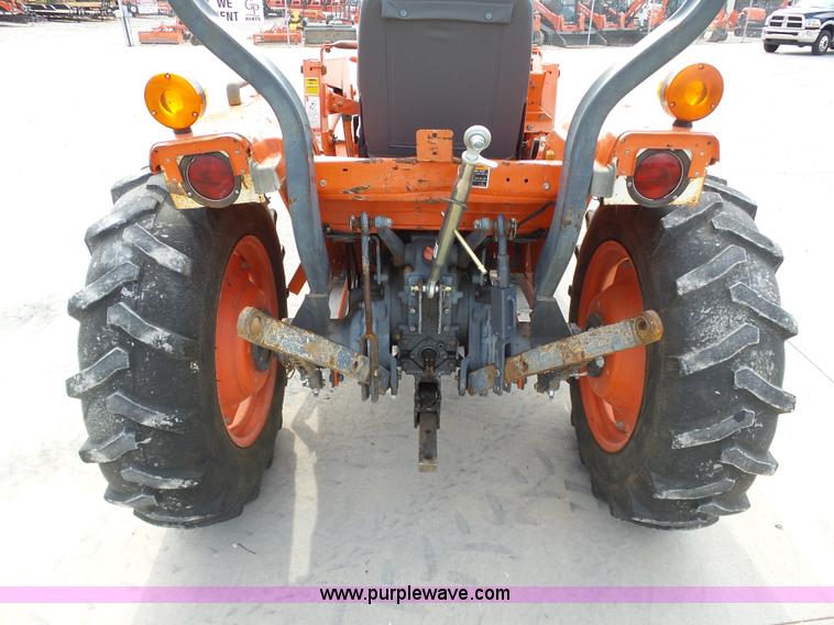 image for item DB4520 Kubota L3010GST MFWD tractor