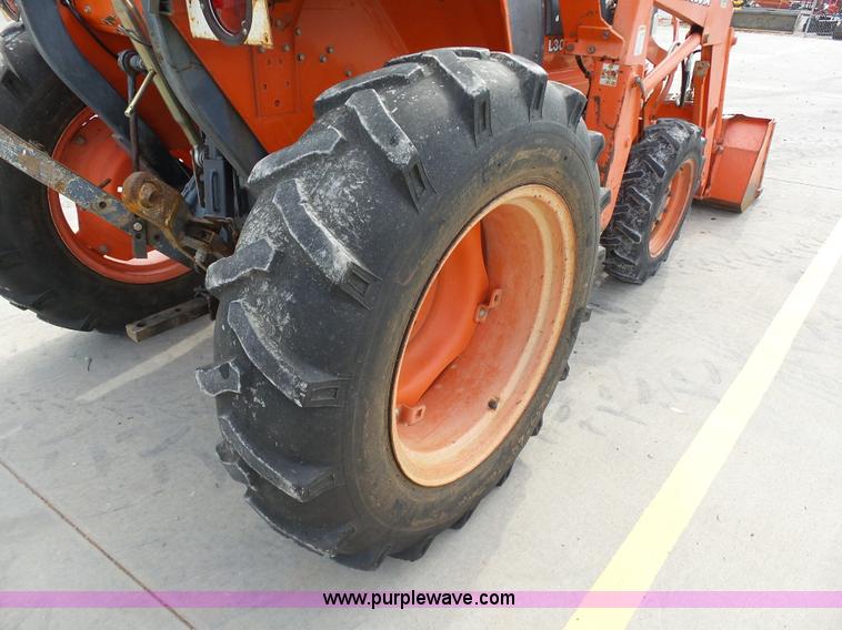 image for item DB4520 Kubota L3010GST MFWD tractor