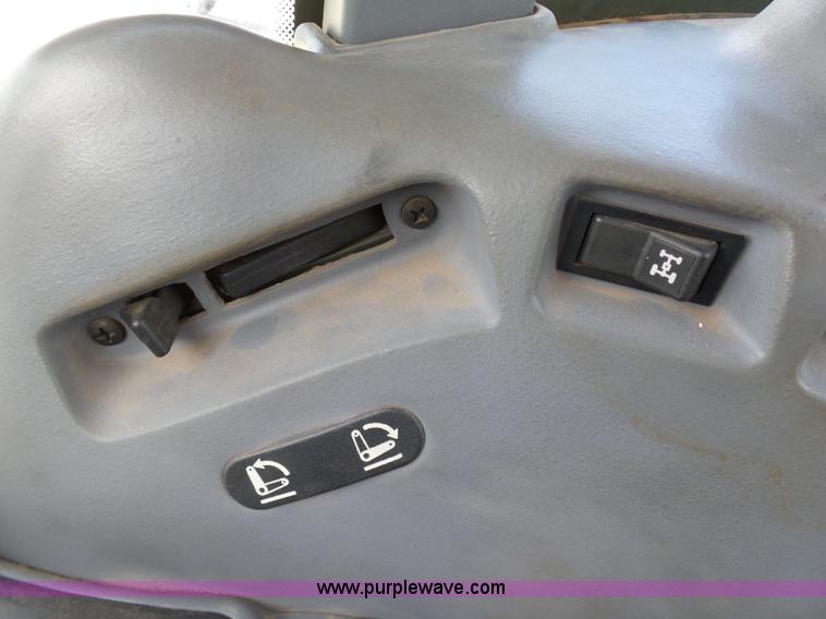 image for item DB4529 2009 New Holland TN60DA MFWD tractor