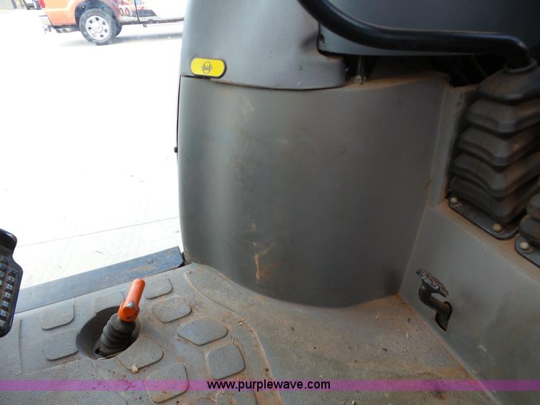 image for item DB4529 2009 New Holland TN60DA MFWD tractor