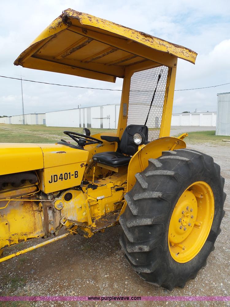 image for item DB4534 John Deere 401B tractor