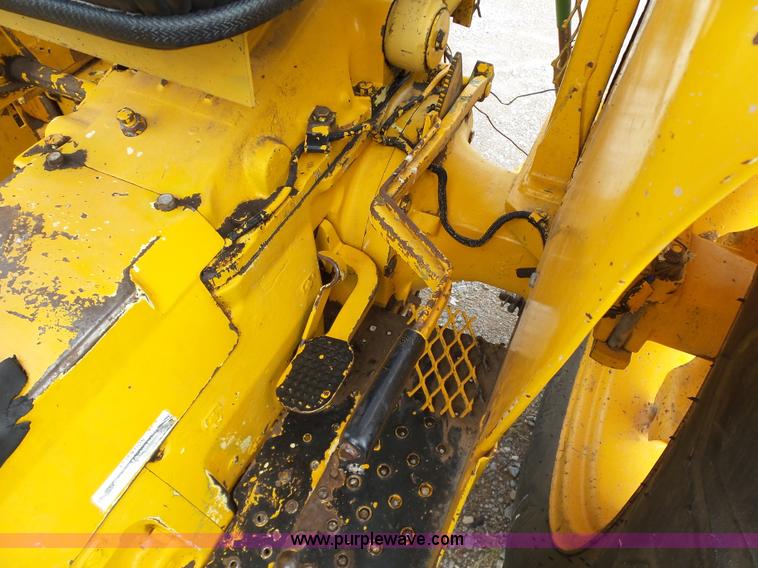 image for item DB4534 John Deere 401B tractor