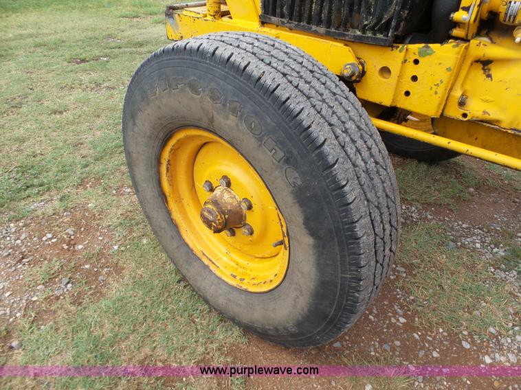 image for item DB4534 John Deere 401B tractor