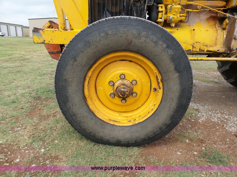 image for item DB4534 John Deere 401B tractor