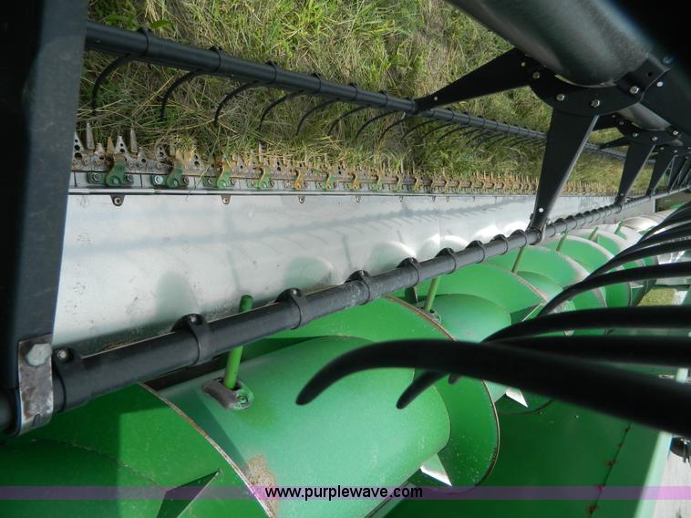 image for item J5088 2006 John Deere 635F flex head