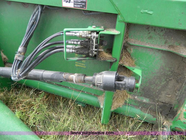 image for item J5088 2006 John Deere 635F flex head