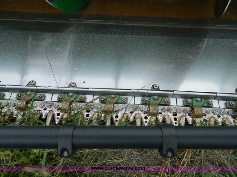 image for item J5088 2006 John Deere 635F flex head