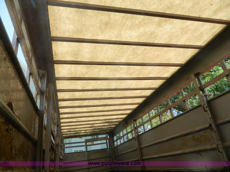 image for item J5109 2014 Liberty Travalong livestock trailer