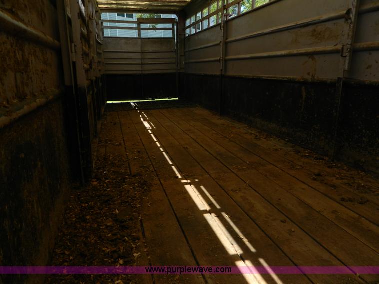 image for item J5109 2014 Liberty Travalong livestock trailer