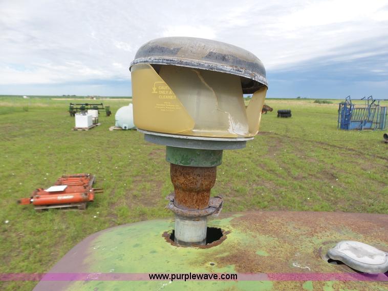 image for item J6007 1960 John Deere 2010 tractor