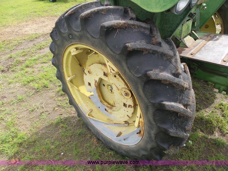 image for item J6007 1960 John Deere 2010 tractor