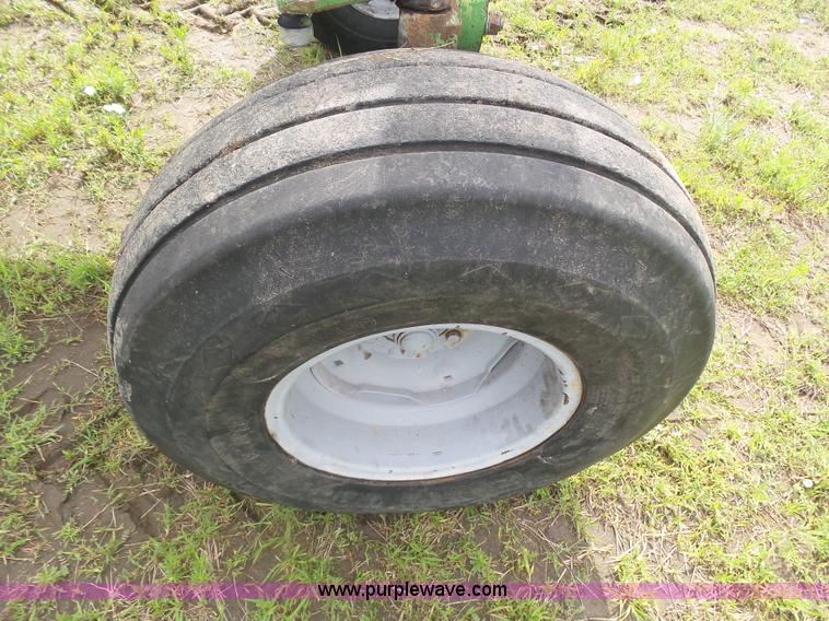 image for item J6007 1960 John Deere 2010 tractor