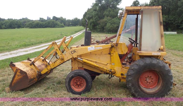 image for item K1612 Case 580B Construction King landscape tractor