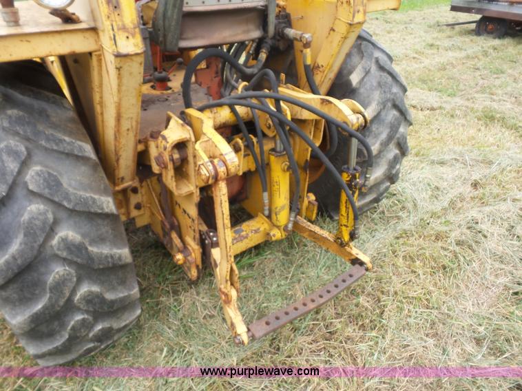 image for item K1612 Case 580B Construction King landscape tractor