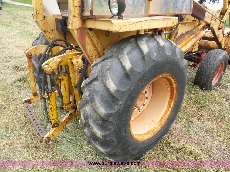 image for item K1612 Case 580B Construction King landscape tractor
