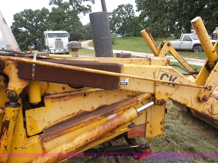 image for item K1612 Case 580B Construction King landscape tractor