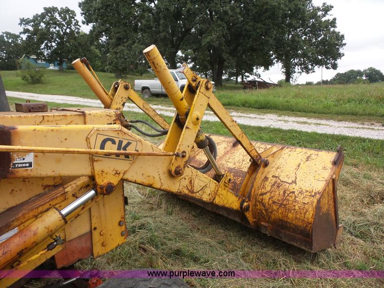 image for item K1612 Case 580B Construction King landscape tractor