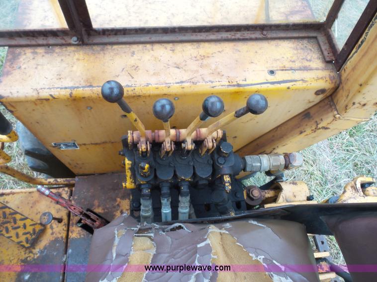 image for item K1612 Case 580B Construction King landscape tractor