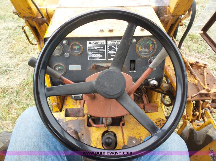 image for item K1612 Case 580B Construction King landscape tractor