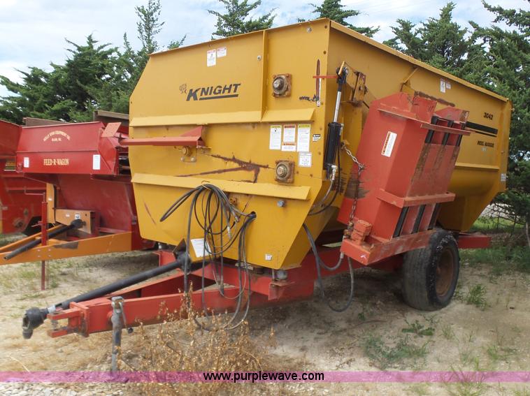 image for item K3079 Knight feed wagon