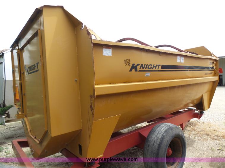 image for item K3079 Knight feed wagon