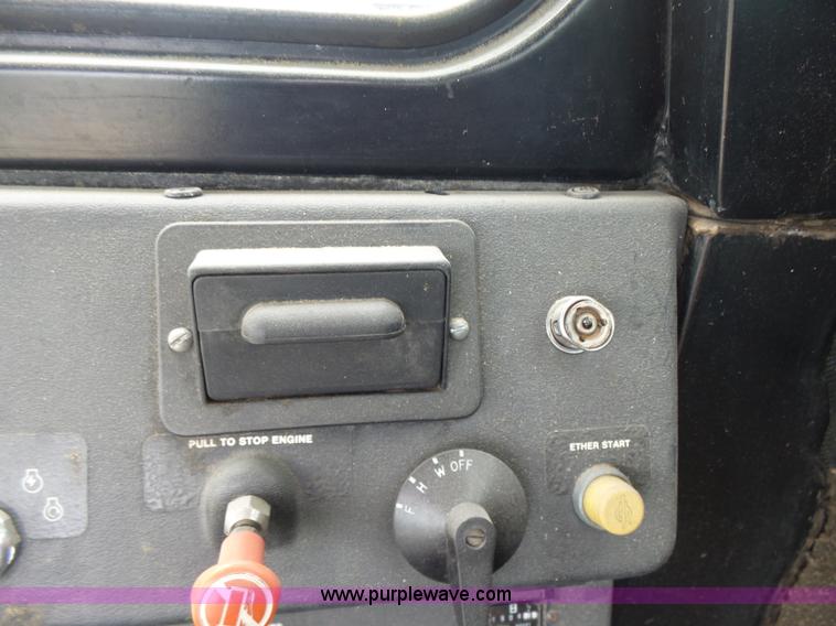 image for item K3082 1981 John Deere 6620 Turbo combine