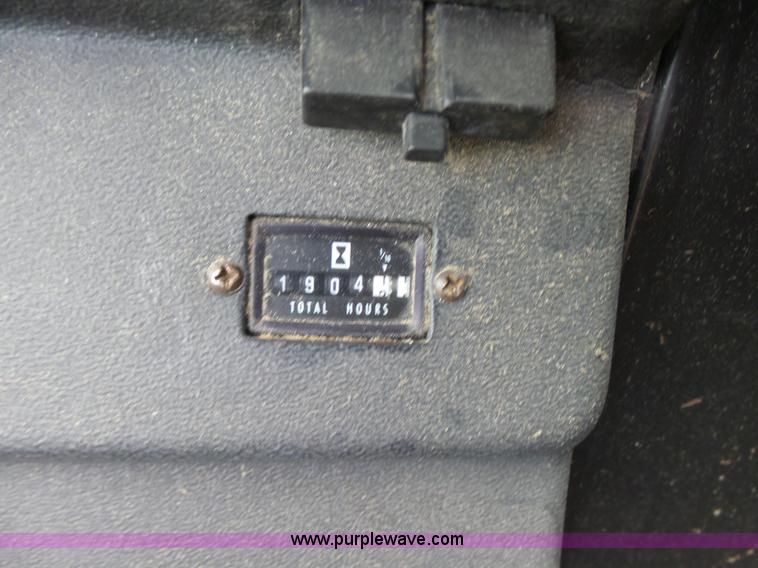 image for item K3082 1981 John Deere 6620 Turbo combine