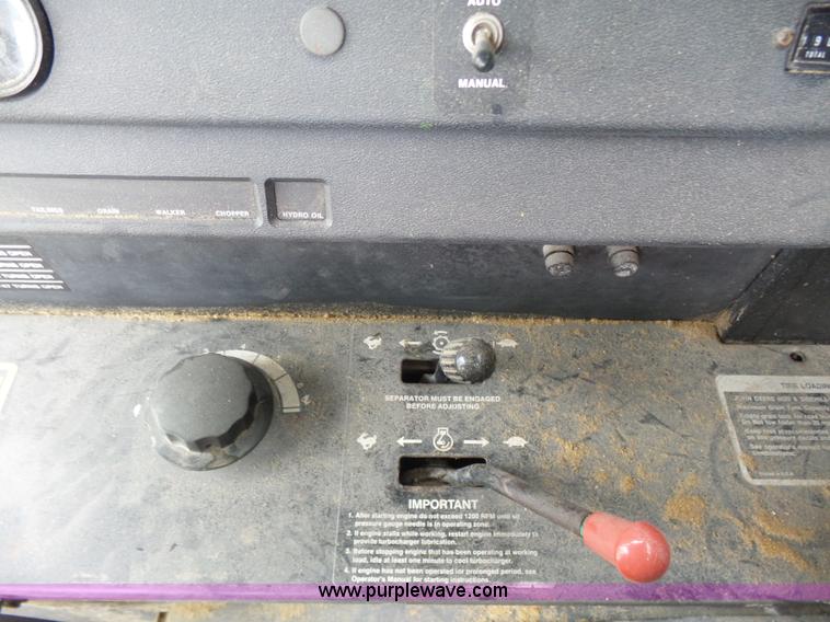 image for item K3082 1981 John Deere 6620 Turbo combine