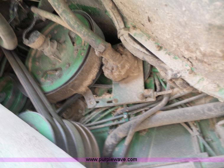 image for item K3082 1981 John Deere 6620 Turbo combine
