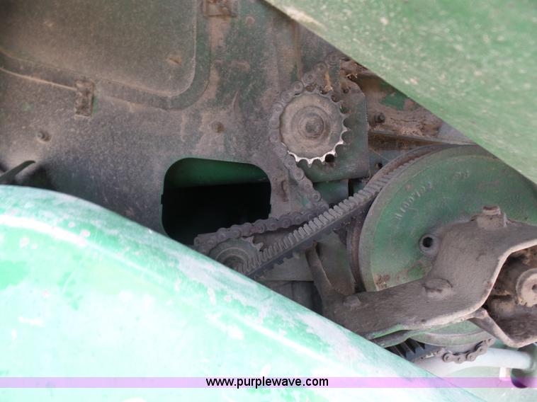 image for item K3082 1981 John Deere 6620 Turbo combine