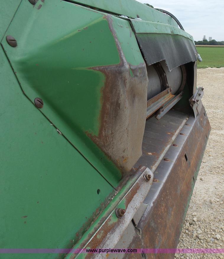 image for item K3082 1981 John Deere 6620 Turbo combine