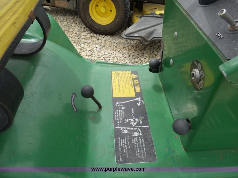 image for item K3083 John Deere 112L lawn mower