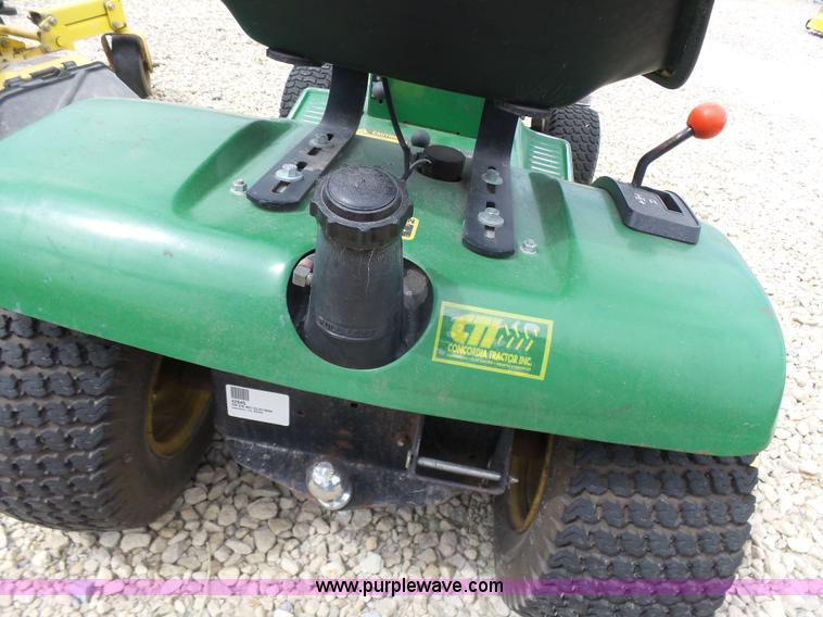 image for item K3083 John Deere 112L lawn mower