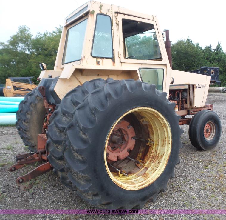 image for item K3572 1972 Case 1370 tractor