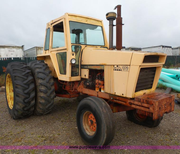 image for item K3572 1972 Case 1370 tractor