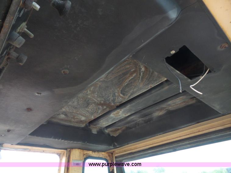 image for item K3572 1972 Case 1370 tractor