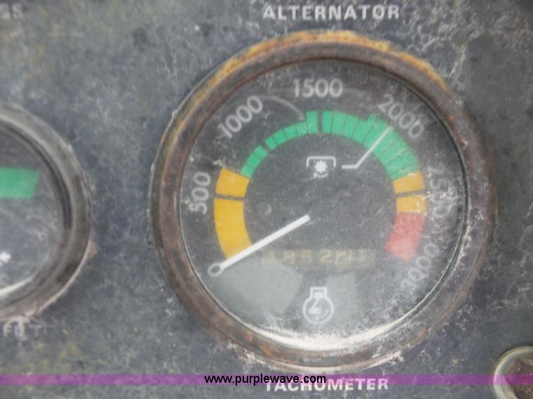 image for item K3572 1972 Case 1370 tractor