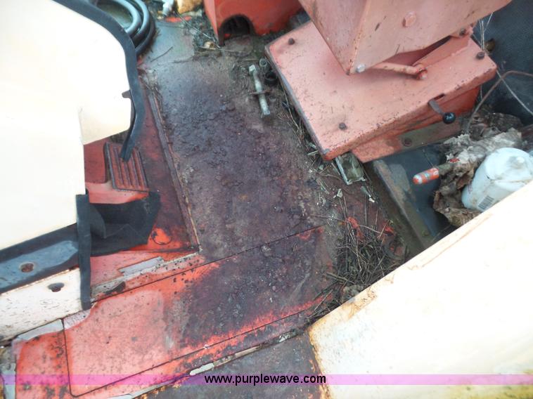 image for item K3572 1972 Case 1370 tractor