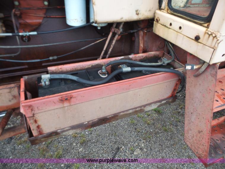 image for item K3572 1972 Case 1370 tractor