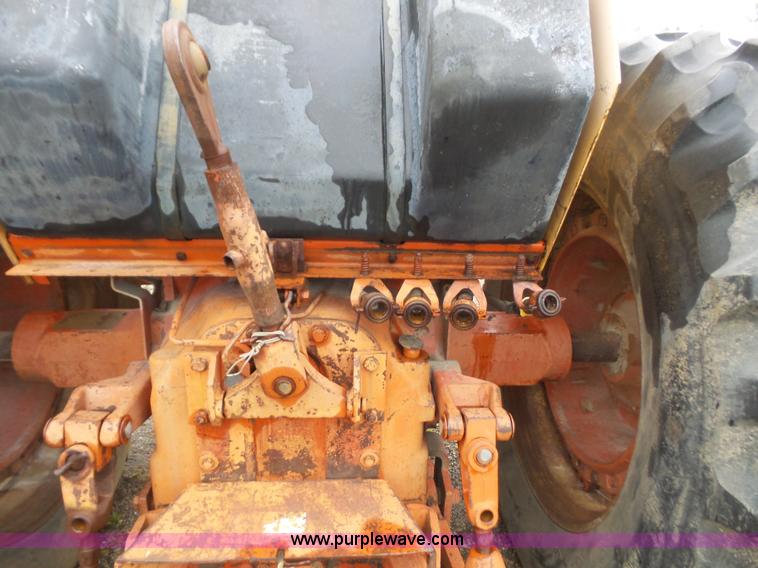 image for item K3572 1972 Case 1370 tractor