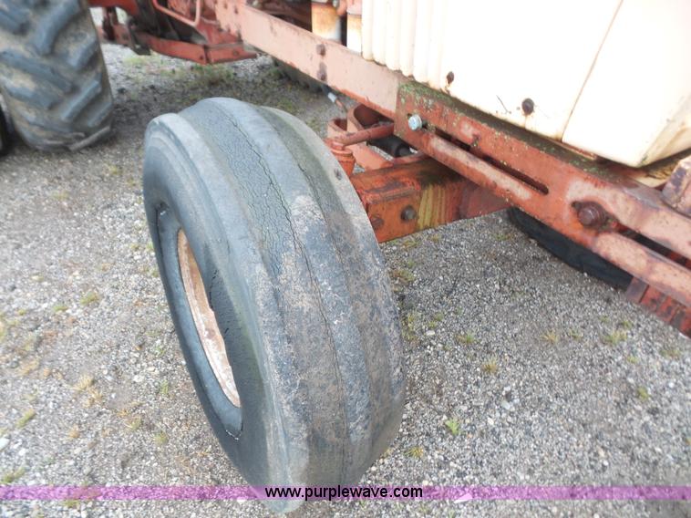 image for item K3572 1972 Case 1370 tractor