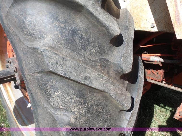 image for item K3581 1988 Case 1570 tractor