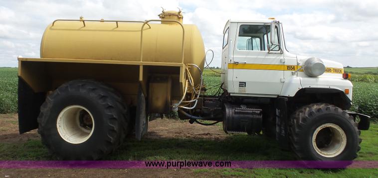 image for item K3602 1984 Ford 8000 Agritruck 1554 applicator truck