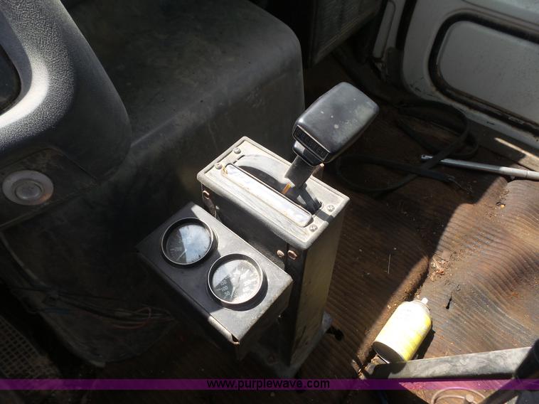 image for item K3602 1984 Ford 8000 Agritruck 1554 applicator truck