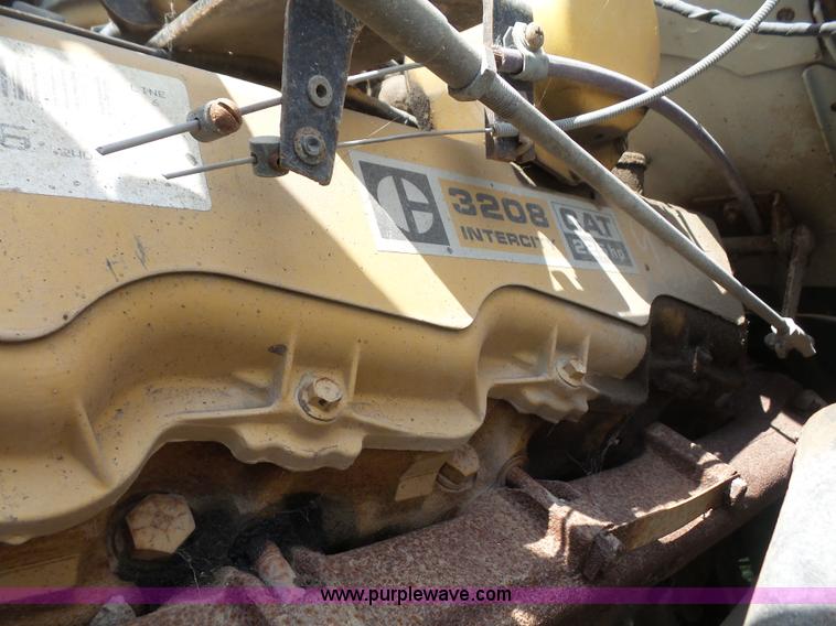 image for item K3602 1984 Ford 8000 Agritruck 1554 applicator truck