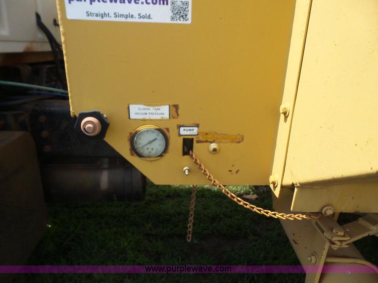 image for item K3602 1984 Ford 8000 Agritruck 1554 applicator truck