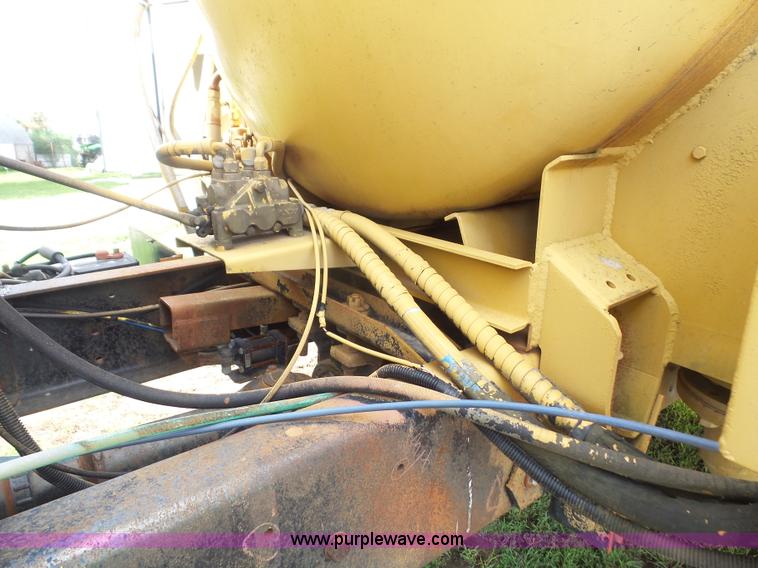 image for item K3602 1984 Ford 8000 Agritruck 1554 applicator truck