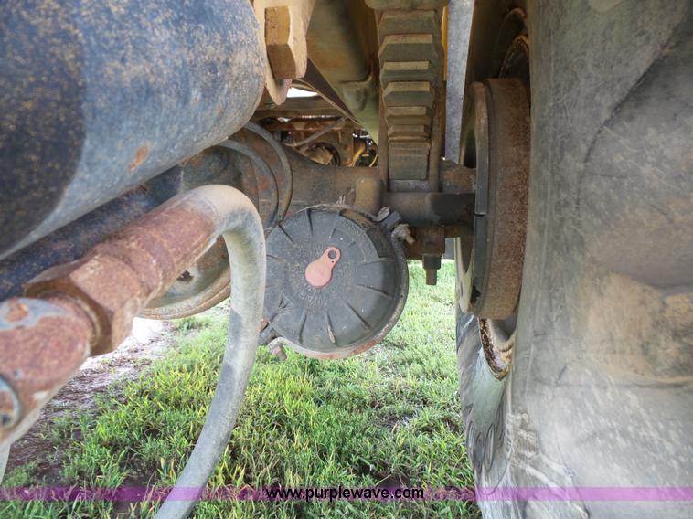 image for item K3602 1984 Ford 8000 Agritruck 1554 applicator truck