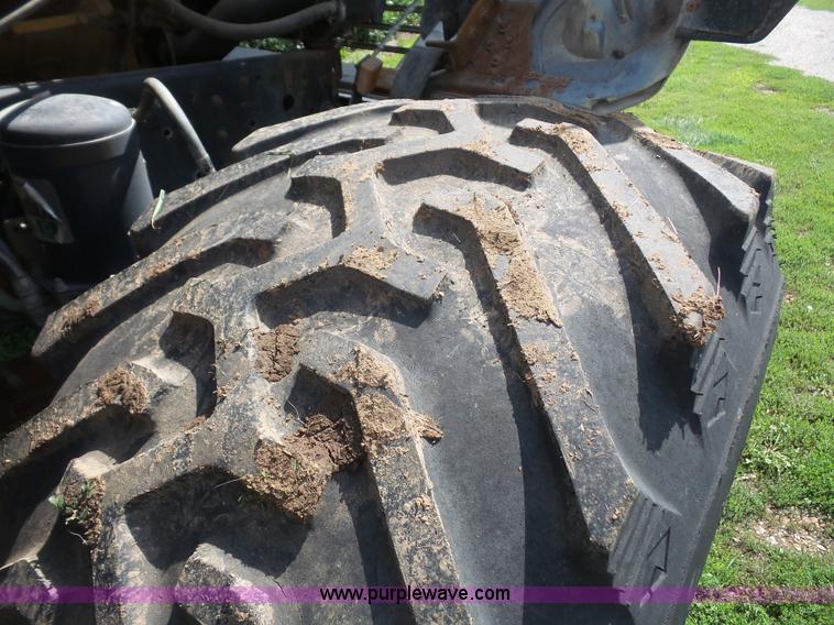 image for item K3602 1984 Ford 8000 Agritruck 1554 applicator truck