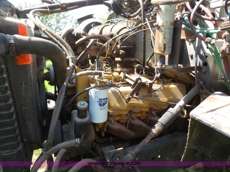 image for item K3603 1980 Ford 8000 applicator truck